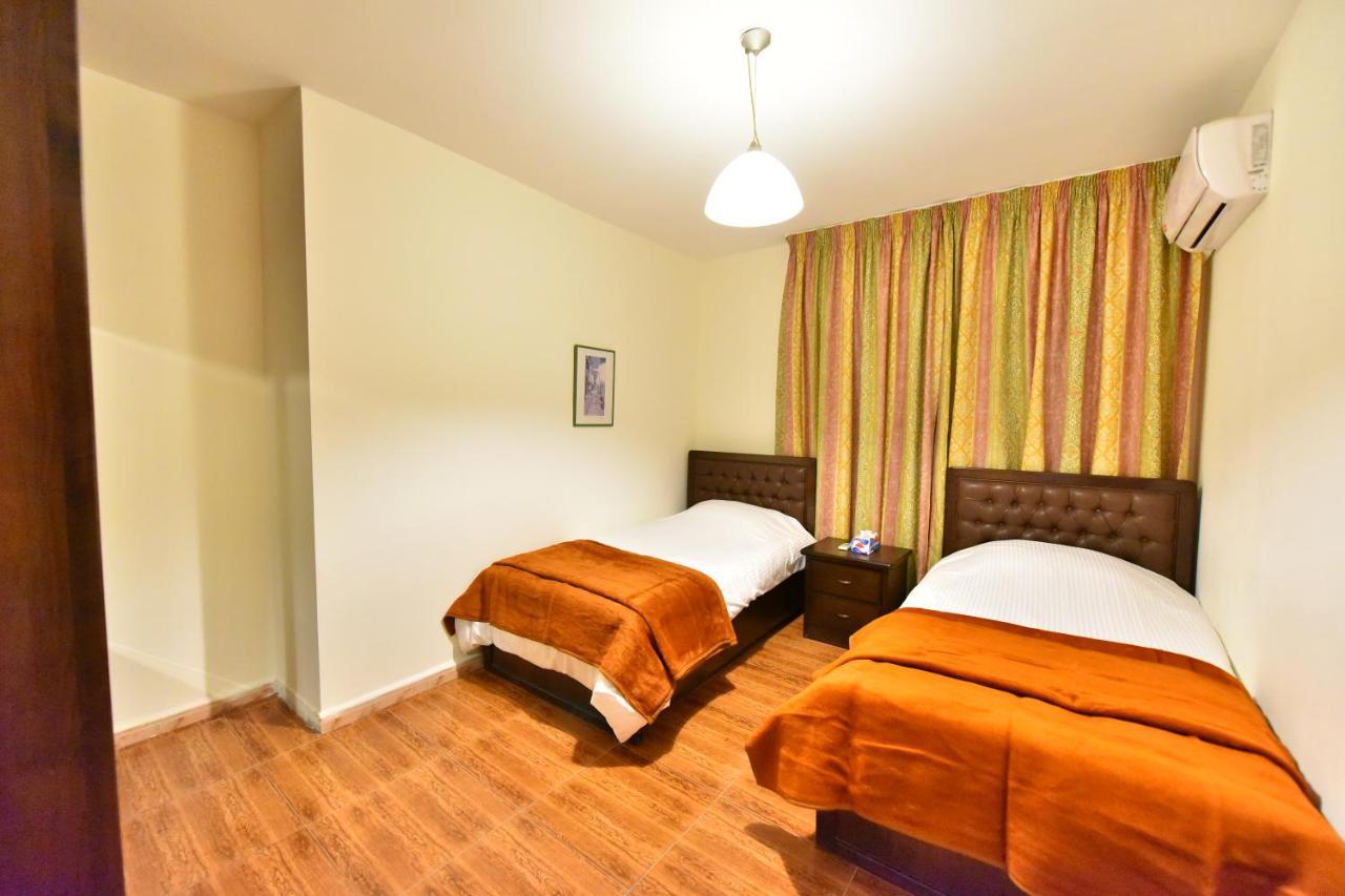 Al Farooq Hotel Apartments Amman Luaran gambar