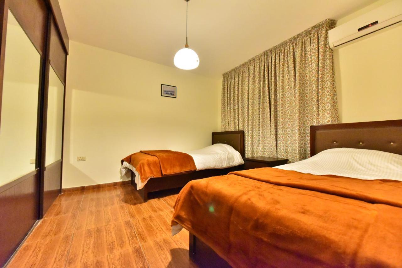 Al Farooq Hotel Apartments Amman Luaran gambar